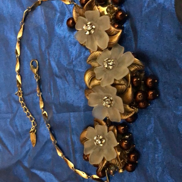 Necklace - Picture 3 of 3